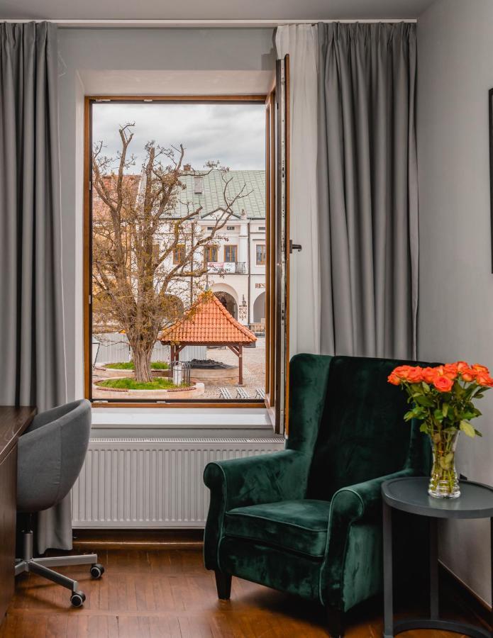 The Old Townhouse II Aparthotel Krosno Luaran gambar